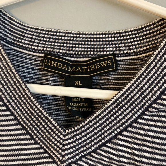 Linda Matthews Black White Vest Striped Knit Cotton Size XL - Picture 3 of 5